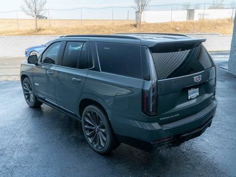 Used 2025 Cadillac Escalade V w/ LPO, Floor Liner Package image 35