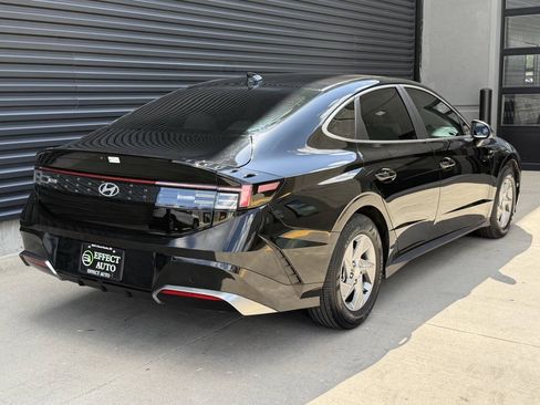 Used 2025 Hyundai Sonata SE FWD image 11