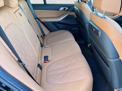 Used 2024 BMW X5 xDrive40i w/ M Sport Package image 21