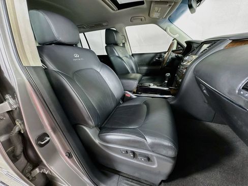 Used 2014 INFINITI QX80 4WD w/ Deluxe Touring Package image 40