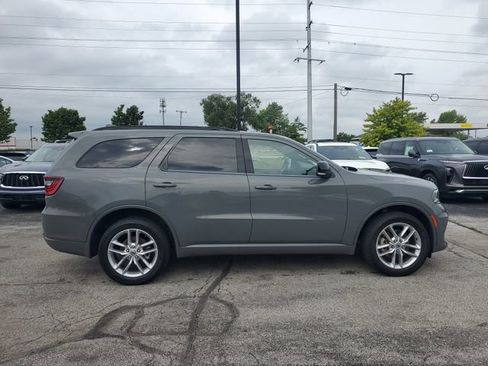 Used 2023 Dodge Durango GT image 2