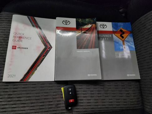 Used 2021 Toyota 4Runner SR5 image 46