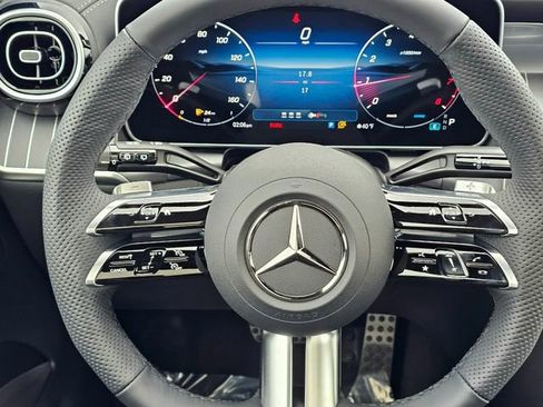 New 2026 Mercedes-Benz GLC 300 4MATIC image 30