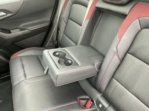 Used 2025 Chevrolet Equinox RS w/ Safety and Technology Package image 37