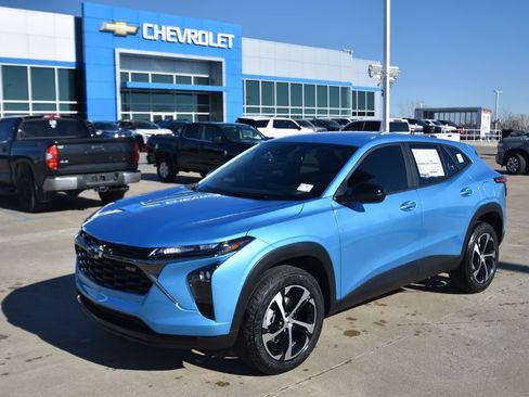 New 2026 Chevrolet Trax RS image 7