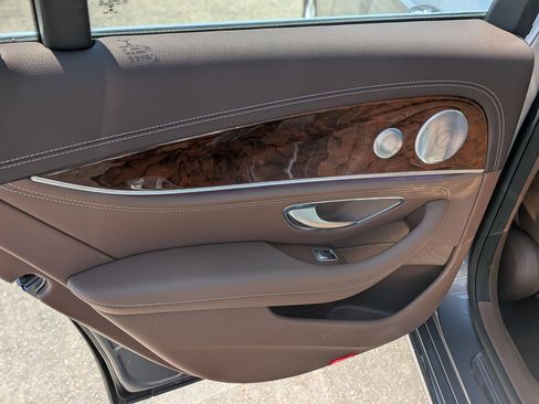 Used 2019 Mercedes-Benz E 450 4MATIC Wagon image 27