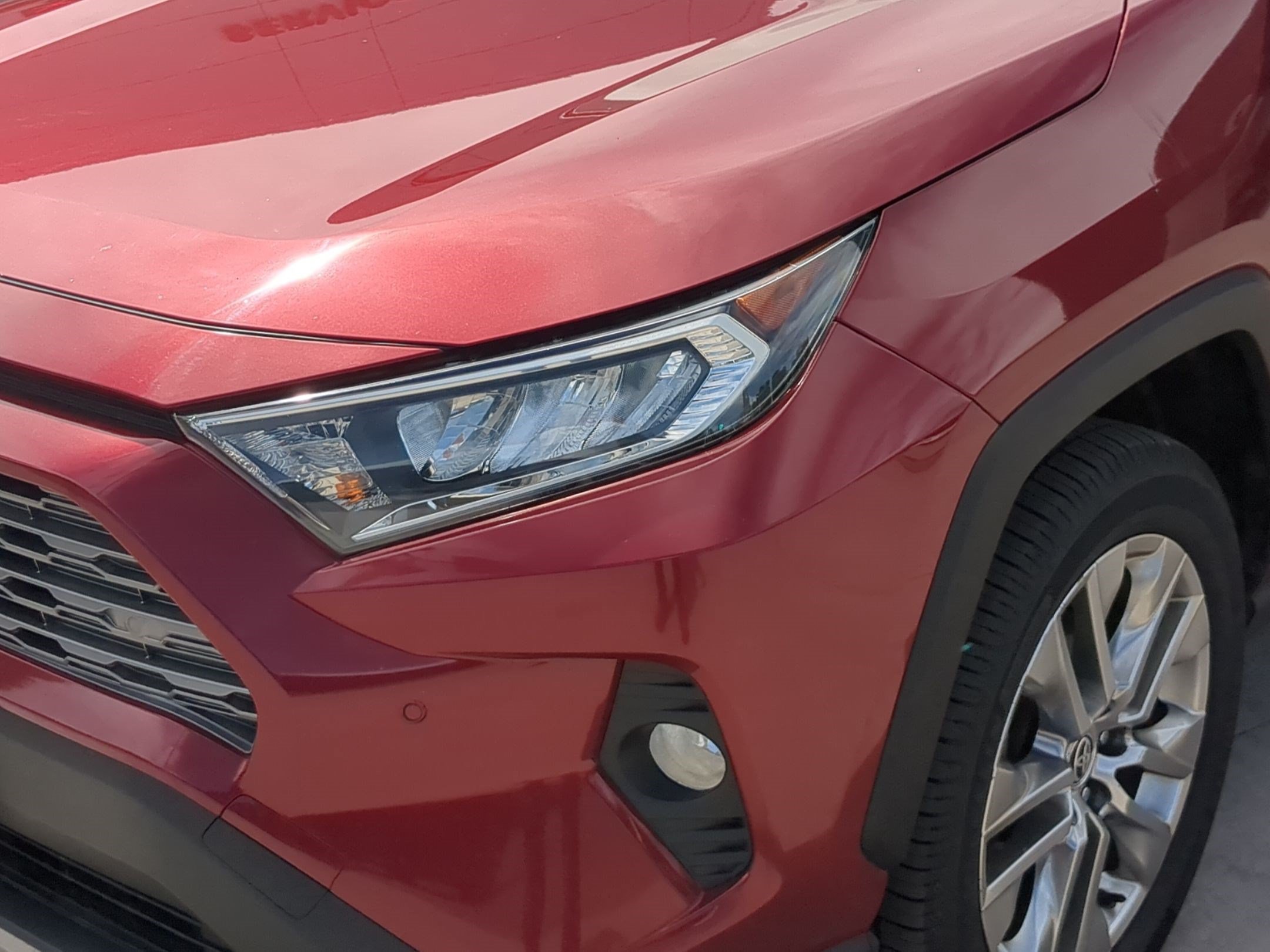 Used 2021 Toyota RAV4 Limited AWD/4WD image 9