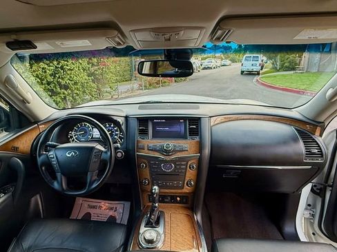 Used 2014 INFINITI QX80 4WD w/ Theater Package image 12