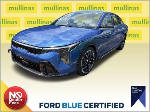 Used 2025 Kia K4 GT-Line FWD image 1