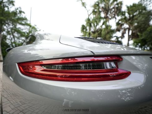 Used 2019 Porsche 911 Carrera RWD image 46