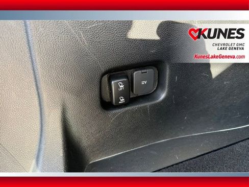 Used 2023 Ford Edge SEL image 22