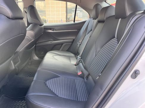 Used 2023 Toyota Camry SE w/ Cold Weather Package FWD image 18