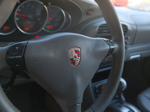 Used 2002 Porsche 911 Carrera image 44