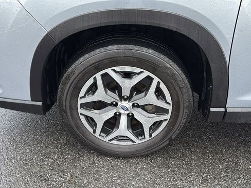 Certified 2023 Subaru Forester Premium image 10