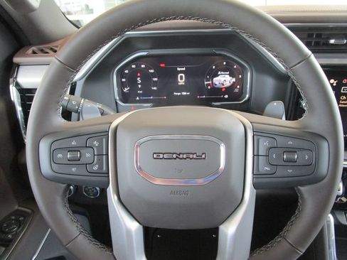 New 2026 GMC Sierra 1500 Denali w/ Denali Reserve Package AWD/4WD image 38