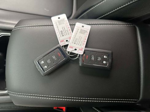 New 2025 Jeep Grand Cherokee Limited image 29