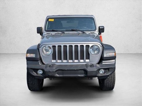 Used 2020 Jeep Wrangler Sport AWD/4WD image 3