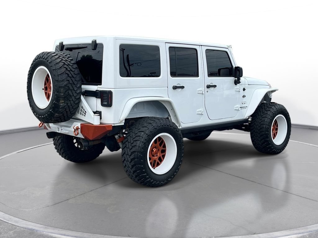 Used 2016 Jeep Wrangler Unlimited Sahara w/ Connectivity Group AWD/4WD image 4