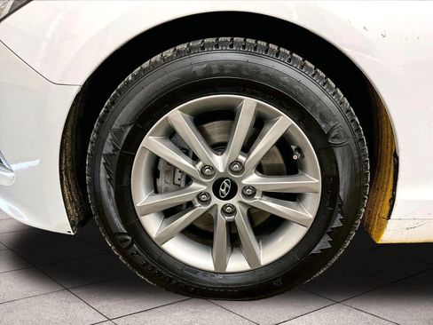 Used 2015 Hyundai Sonata SE image 8