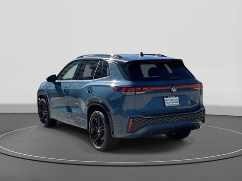 New 2026 Volkswagen Tiguan SE R-Line FWD image 3