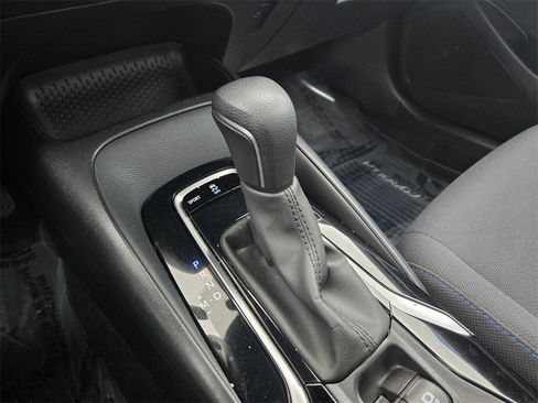 Used 2021 Toyota Corolla SE w/ SE Premium Package image 20