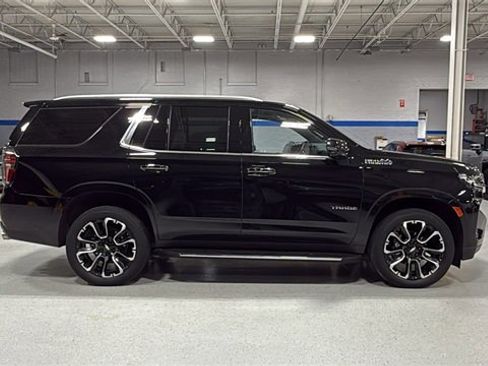 Used 2022 Chevrolet Tahoe High Country image 3