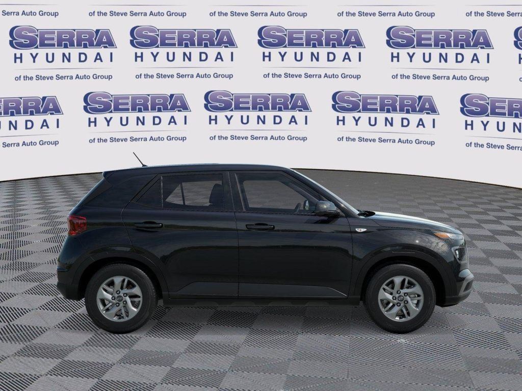 New 2026 Hyundai Venue SE FWD image 7