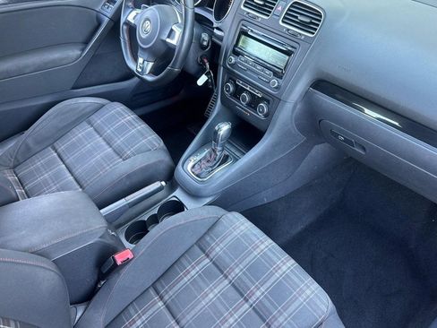 Used 2012 Volkswagen Golf 2-Door FWD image 30