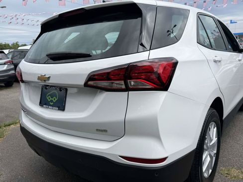 Certified 2023 Chevrolet Equinox LS w/ Driver Confidence II Package AWD/4WD image 8