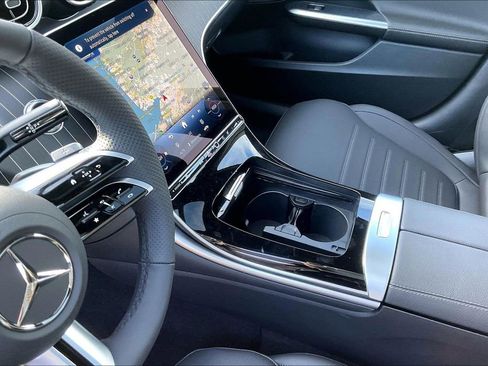 New 2026 Mercedes-Benz C 300 4MATIC Sedan image 8
