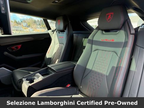 Used 2024 Lamborghini Urus Performante AWD/4WD image 39
