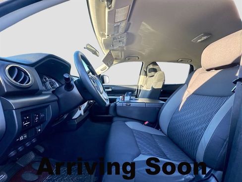 Used 2017 Toyota Tundra SR5 w/ TRD Off Road Package image 6