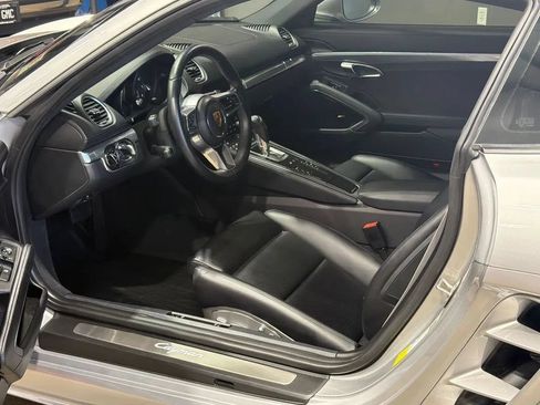 Used 2024 Porsche 718 Cayman RWD image 54