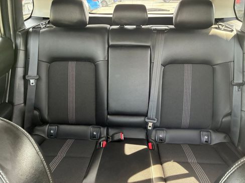 Used 2025 Nissan Versa SV FWD image 38