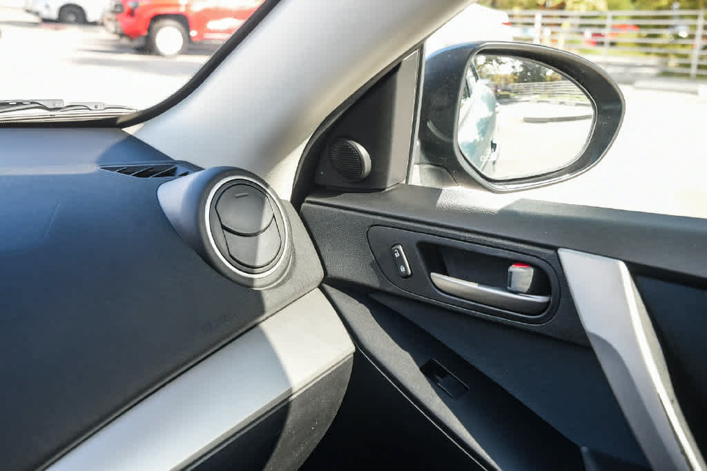 Used 2011 MAZDA MAZDA3 s Sport FWD image 22