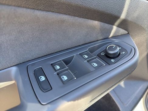 Used 2024 Volkswagen GTI SE image 12