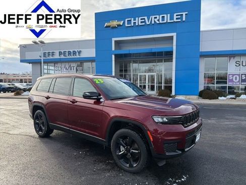 Used 2023 Jeep Grand Cherokee L Laredo image 1