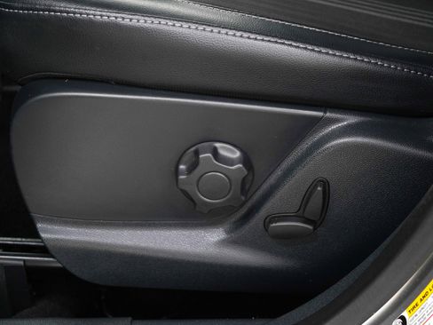 Used 2019 Ford EcoSport SES w/ SES Black Appearance Package AWD/4WD image 22