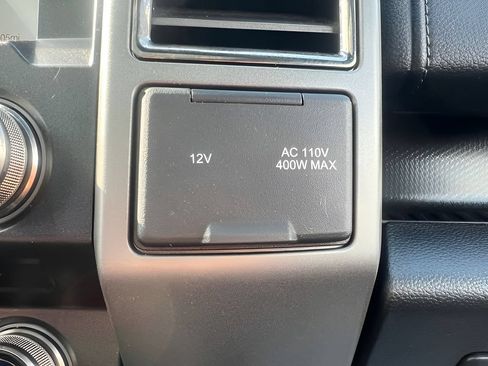 Used 2017 Ford F150 Raptor w/ Equipment Group 802A Luxury AWD/4WD image 32
