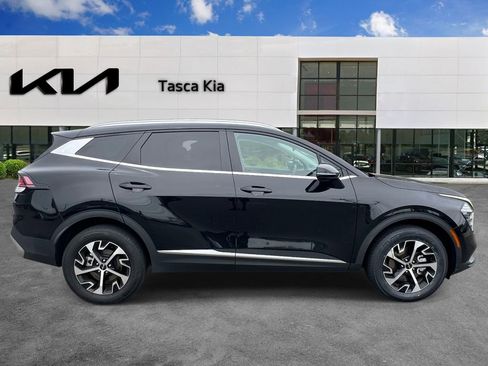 Used 2024 Kia Sportage EX AWD/4WD image 3