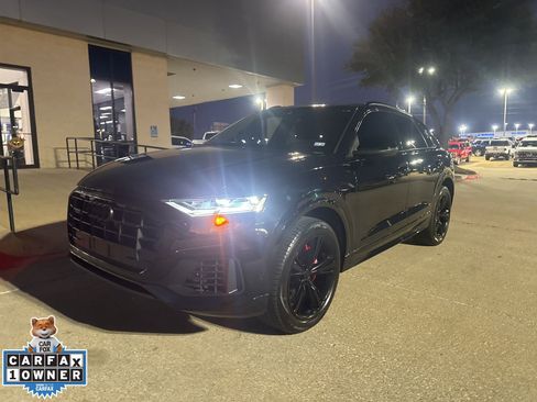 Used 2022 Audi Q8 Premium image 4