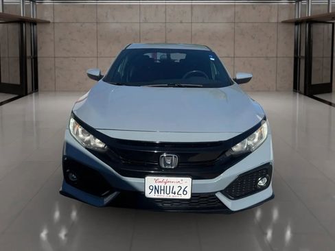 Used 2017 Honda Civic Sport image 2