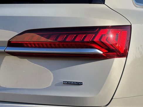 Used 2022 Audi Q7 3.0T Premium Plus w/ Premium Plus Package image 25