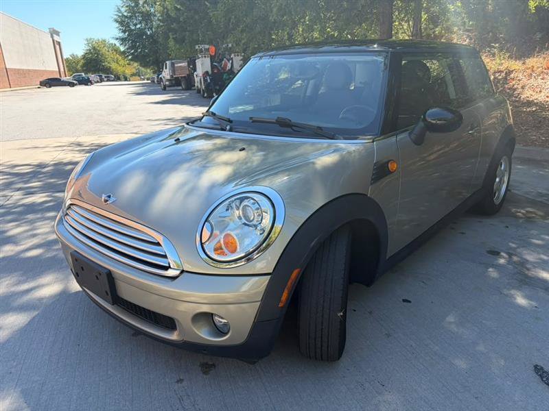 Used 2009 MINI Cooper Hardtop FWD image 3
