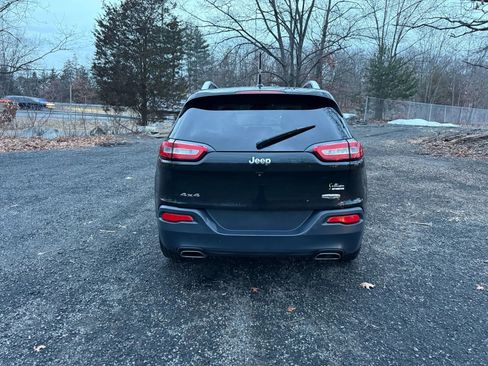 Used 2016 Jeep Cherokee Latitude w/ Comfort & Sound Group image 6