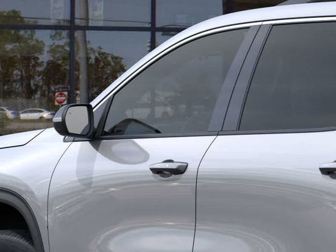 New 2026 Chevrolet Traverse LT FWD image 12