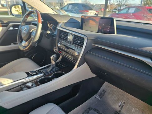 Used 2019 Lexus RX 450h AWD image 12