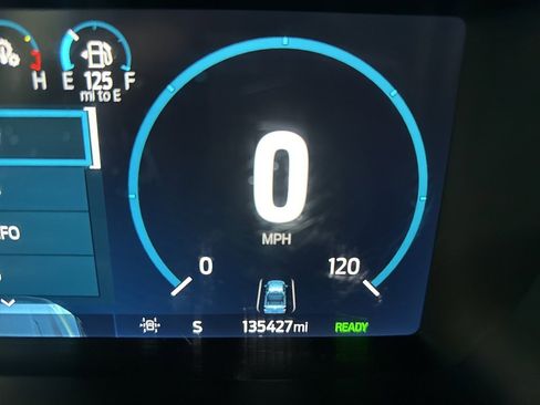 Used 2021 Ford F150 Lariat w/ Equipment Group 502A High image 26