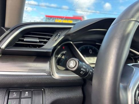 Used 2021 Honda Civic EX-L image 19