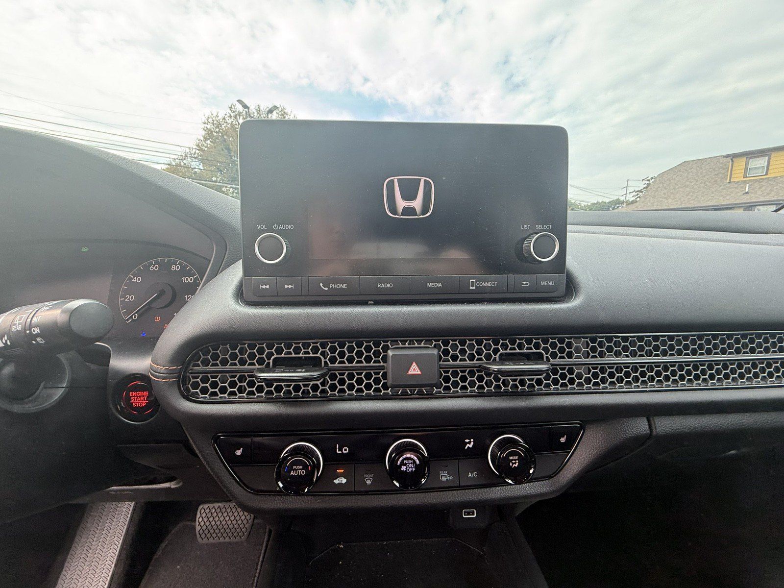 Used 2024 Honda HR-V Sport image 9